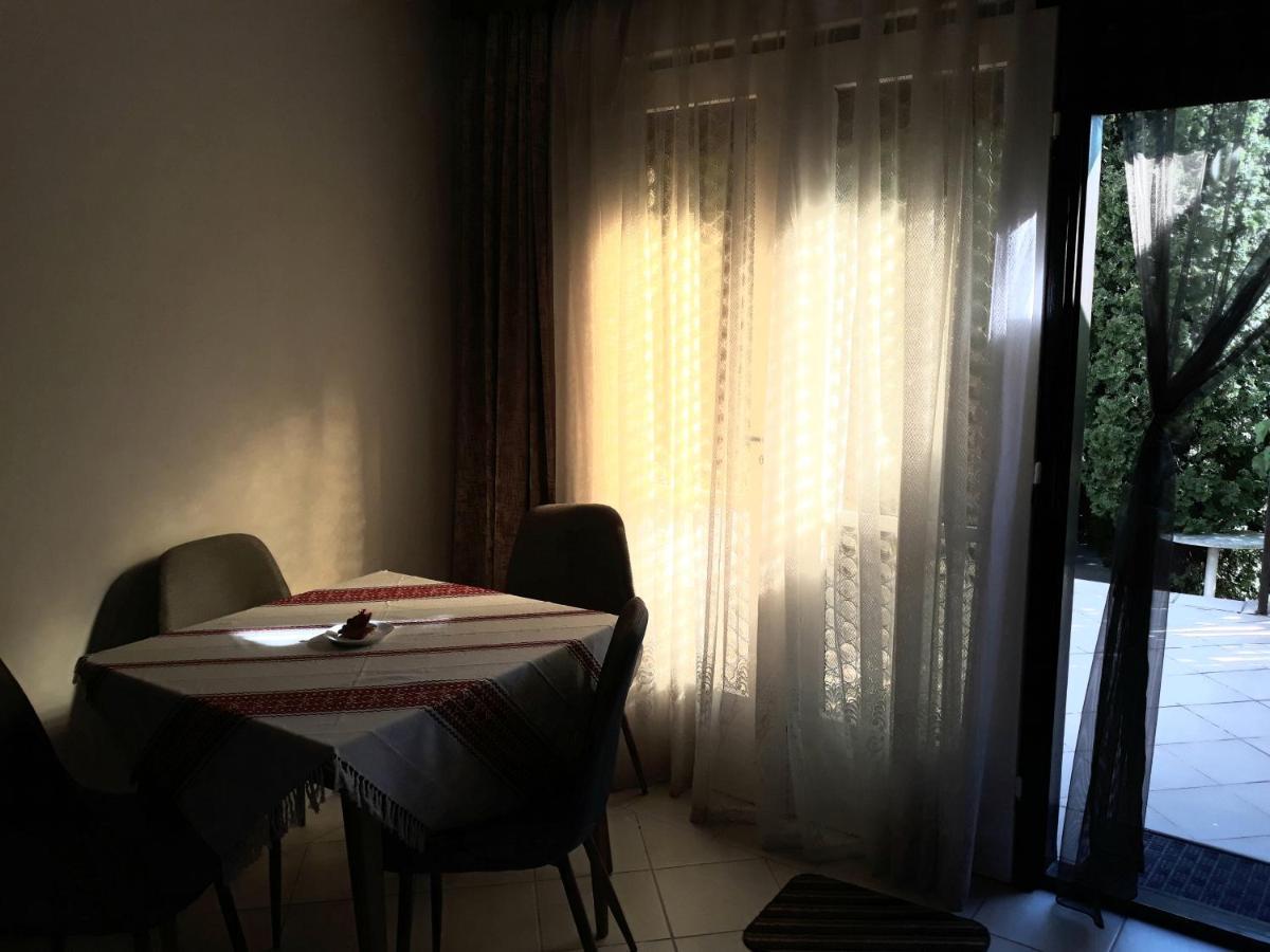 Retrovilla Balatonkenese Luaran gambar